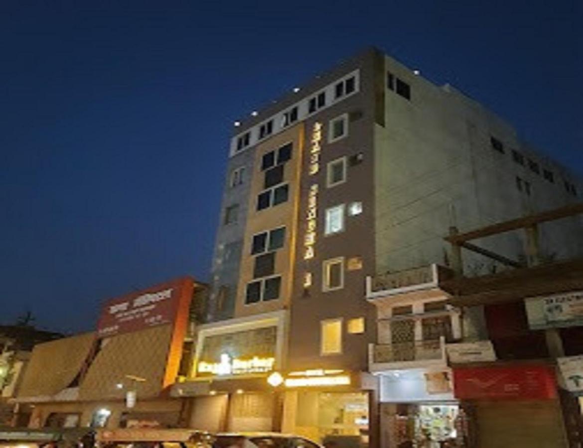 Hotel Grand Singhania, Ballia, UP
