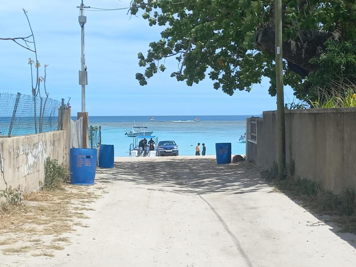 Beach: SW Villa Corail - Trou aux Biches