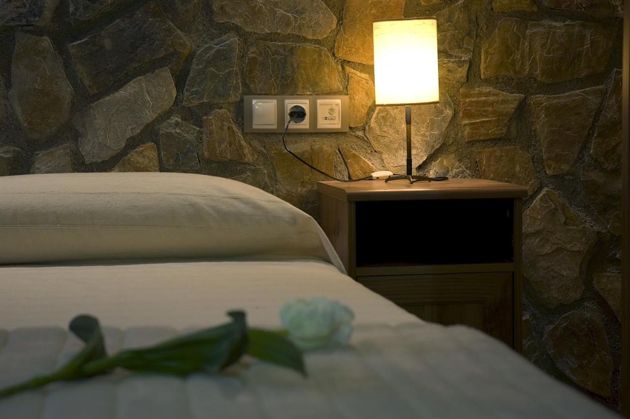 Country House Casa Tensina, Apiés, Spain - Booking.com