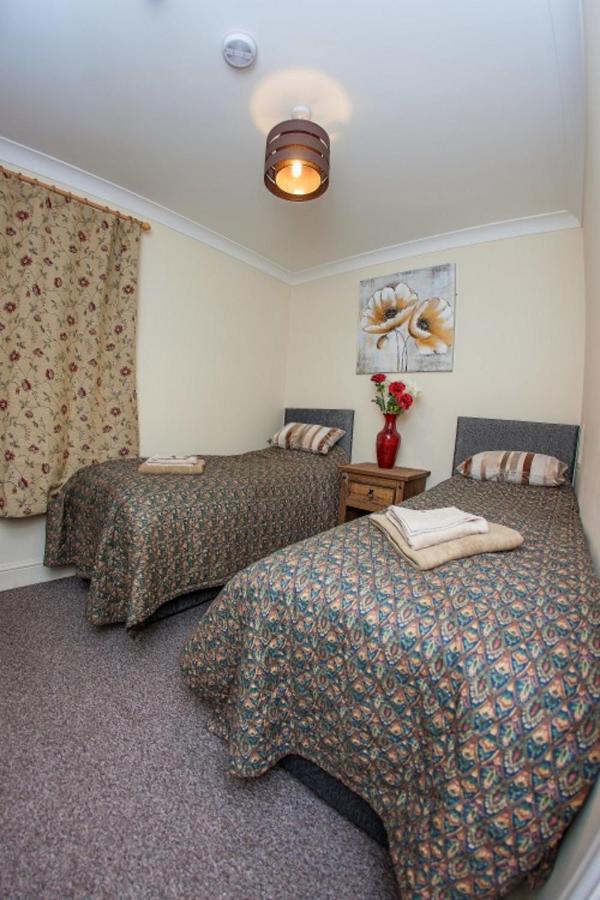 Riverside Hotel Bed and Breakfast - Laterooms