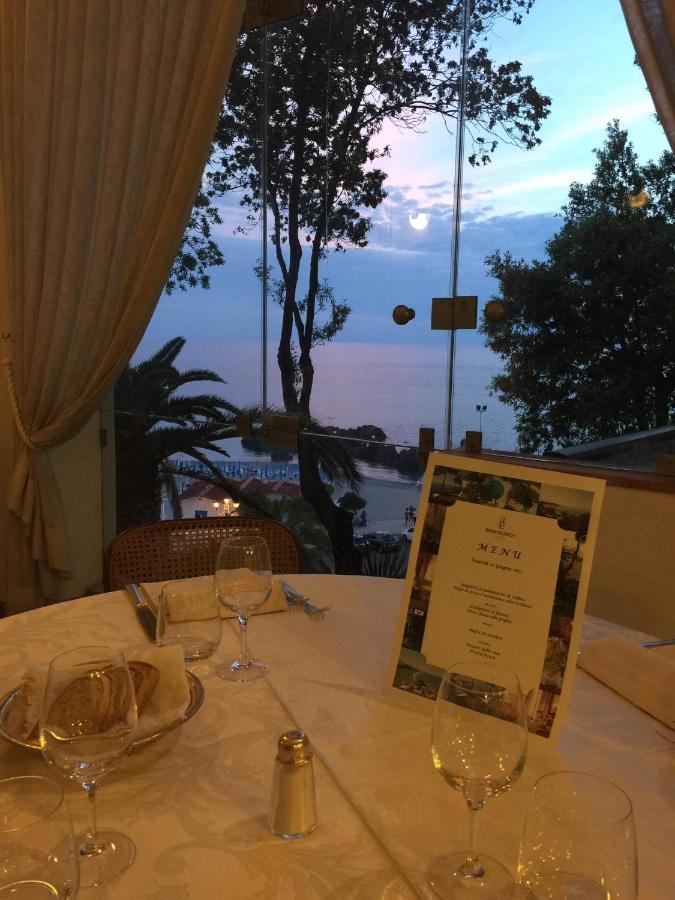 Grand Hotel De Rose photo