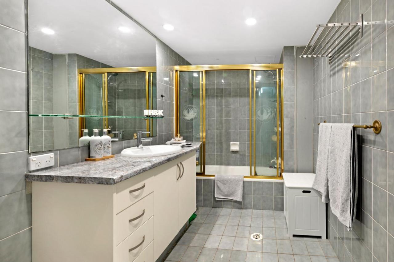 Genesis Apartments photo