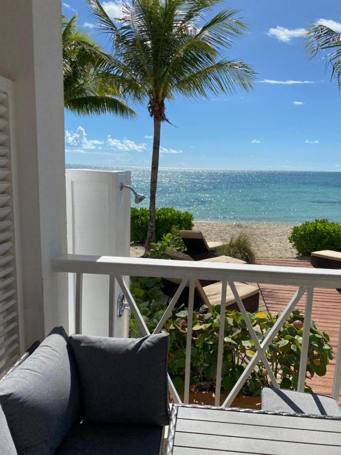 Palm Cay Luxury Design Townhome On Private Beach photo