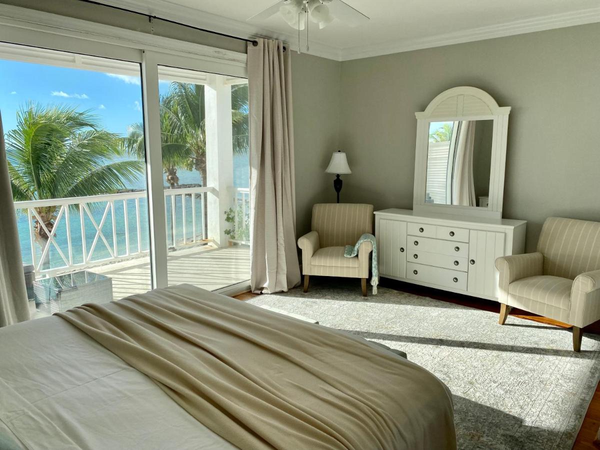 Palm Cay Luxury Design Townhome On Private Beach photo