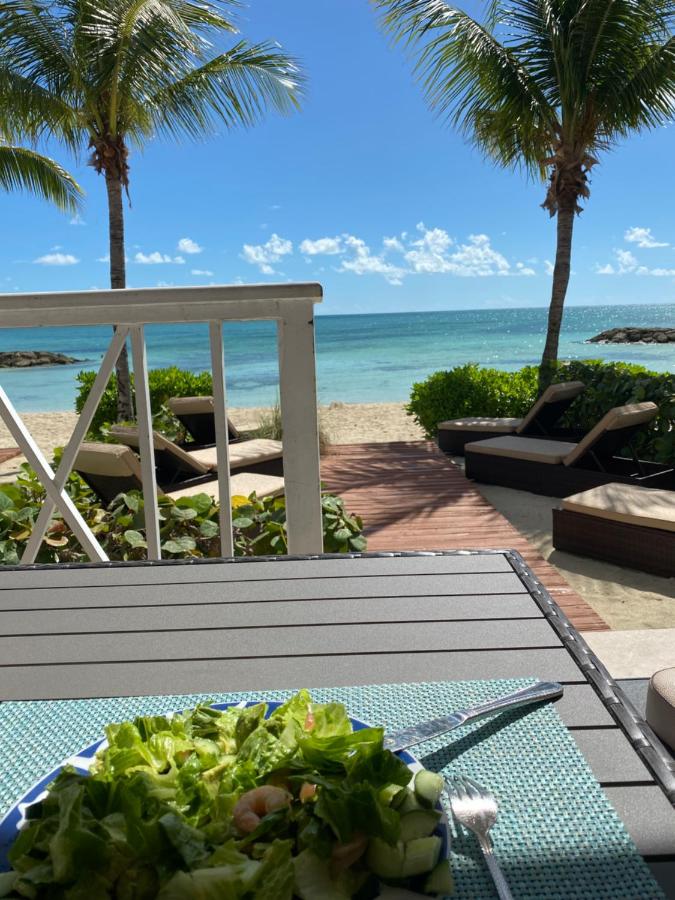 Palm Cay Luxury Design Townhome On Private Beach photo