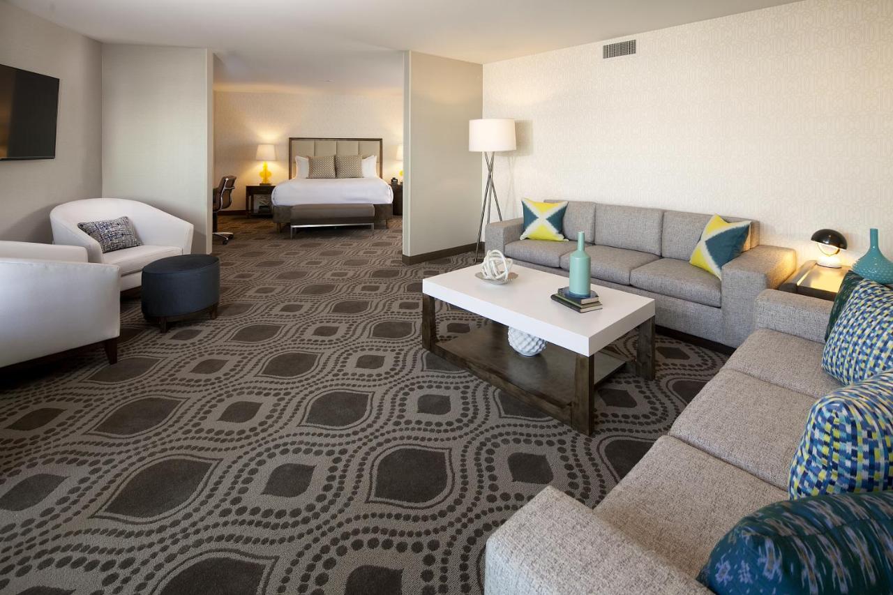 Marina del Rey Hotel - 4