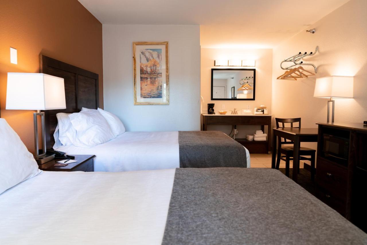 Riviera Motor Lodge — photo 1