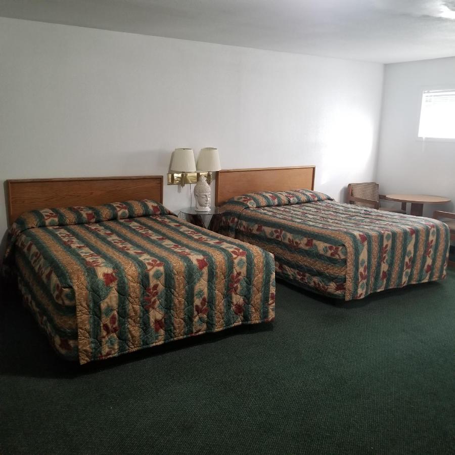 Budget 8 Motel — photo 17