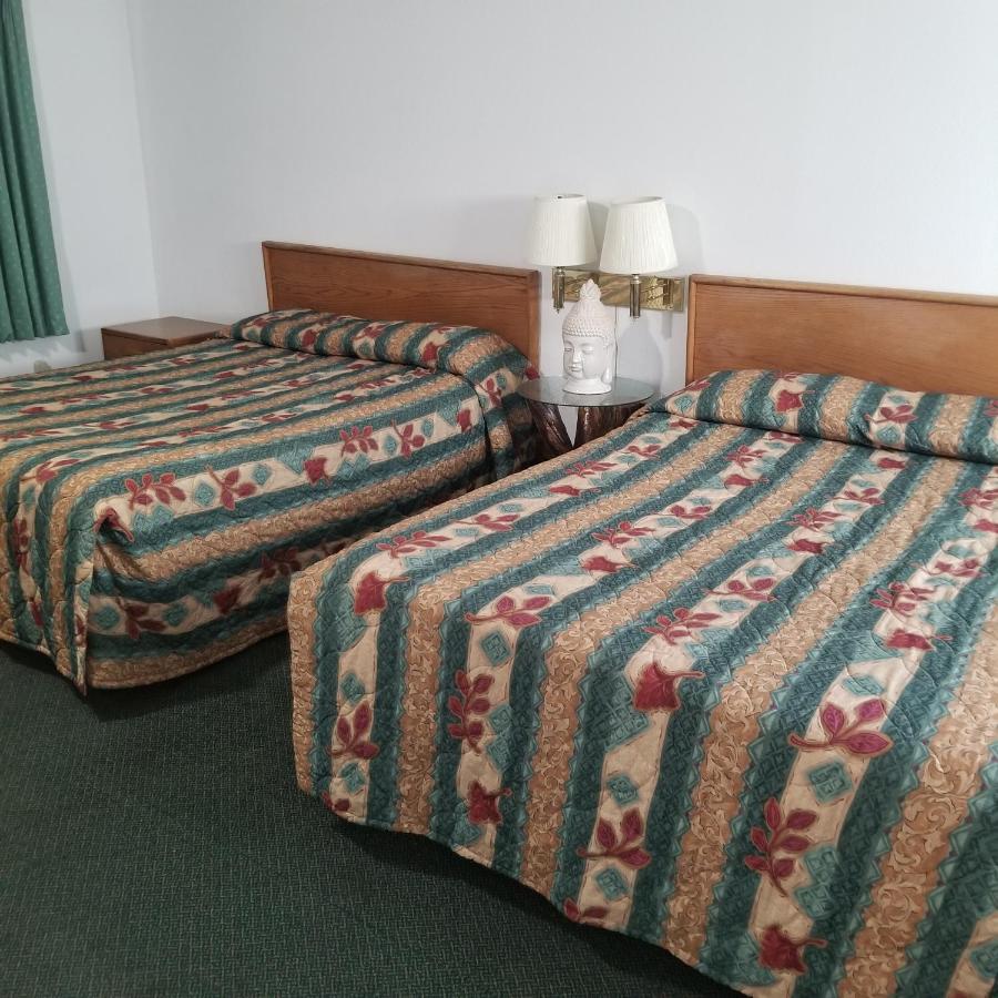 Budget 8 Motel — photo 18