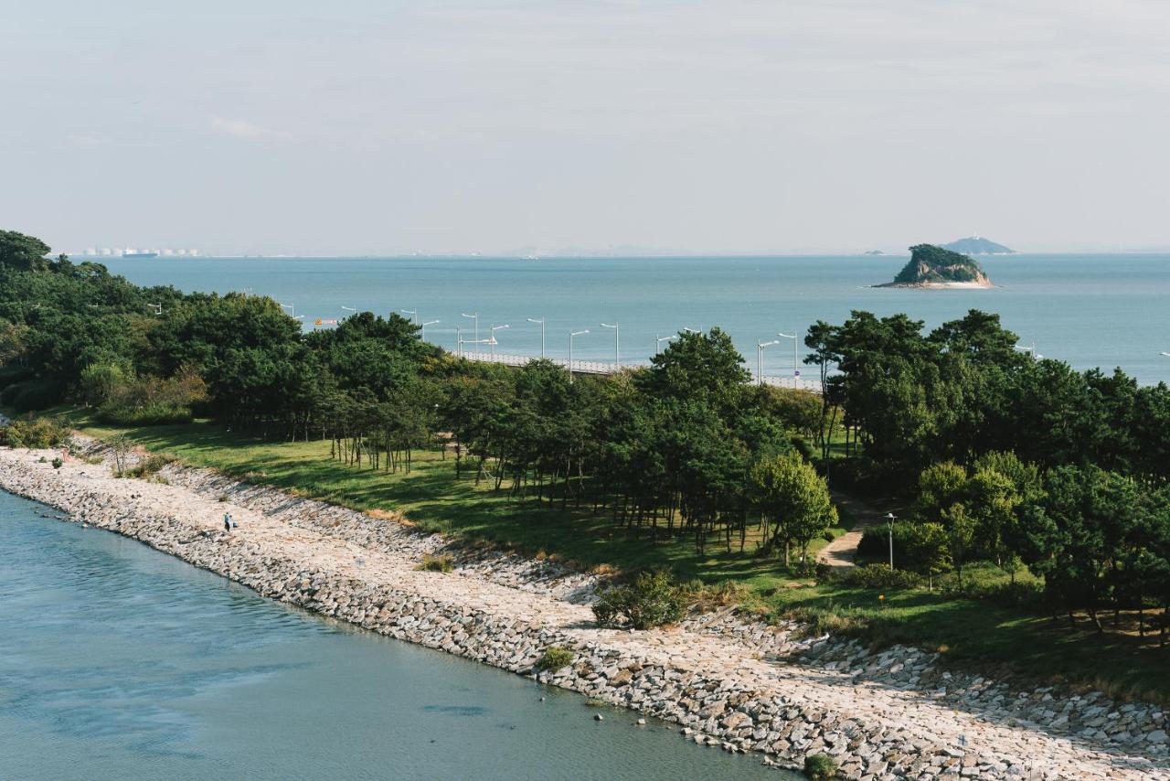 Beach: Nest Hotel Incheon