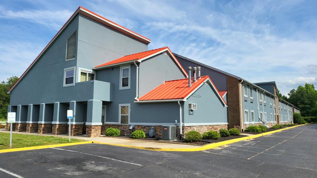 Stonewood Inn & Suites of Carrollton - Smithfield — photo 9