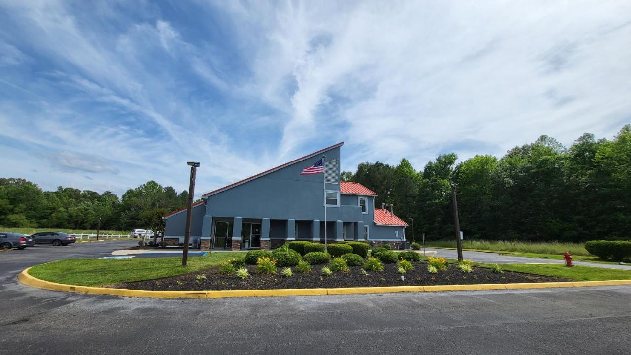 Stonewood Inn & Suites of Carrollton - Smithfield — photo 11