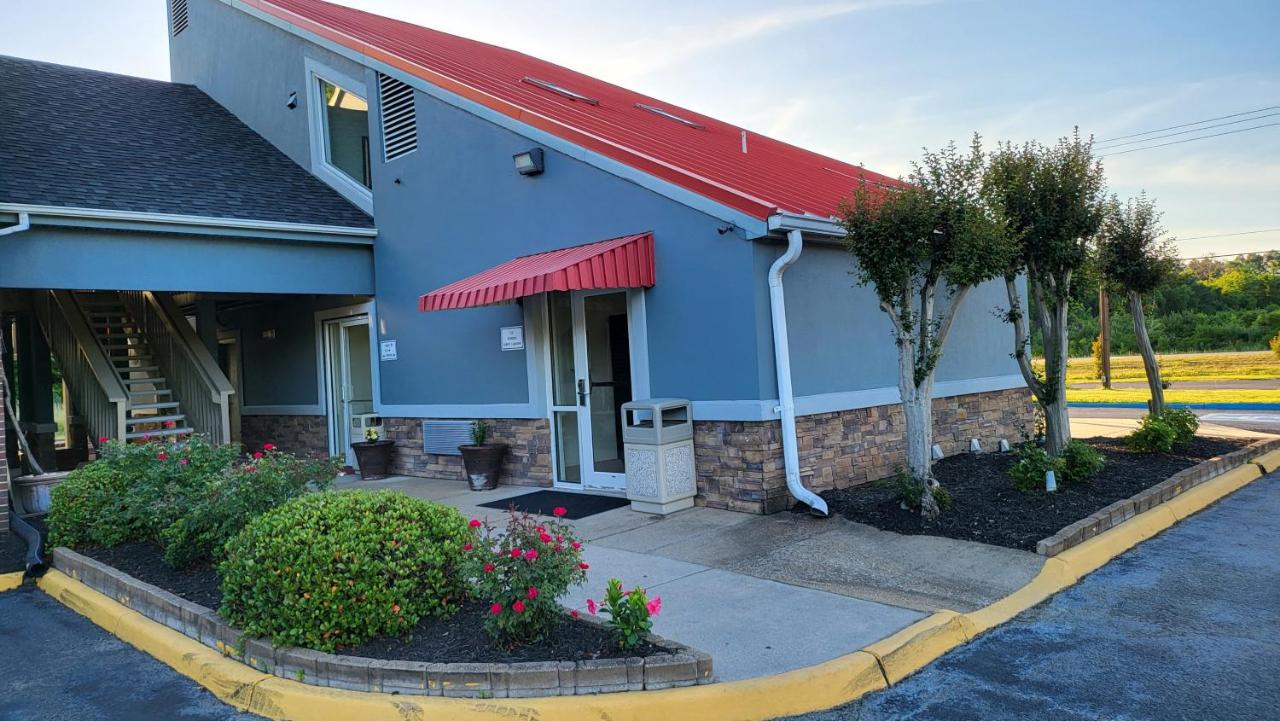 Stonewood Inn & Suites of Carrollton - Smithfield — photo 20