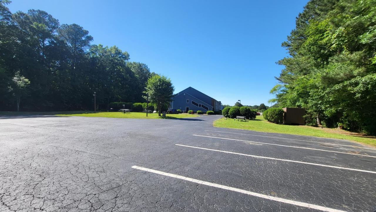 Stonewood Inn & Suites of Carrollton - Smithfield — photo 18