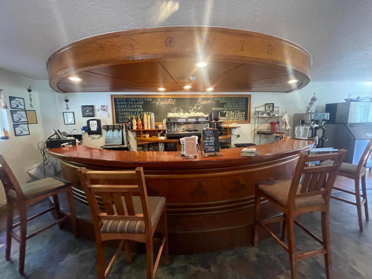 Sierra Woods Lodge — photo 10