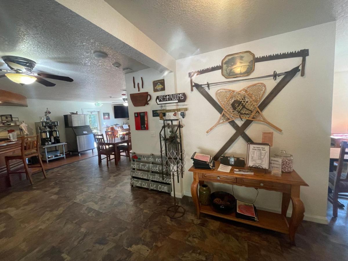 Sierra Woods Lodge — photo 17