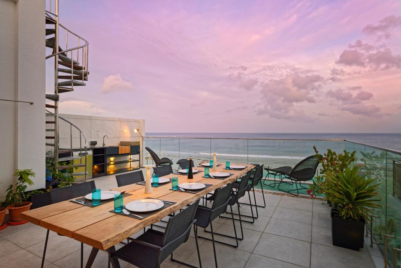 Beach: White Tern Residence