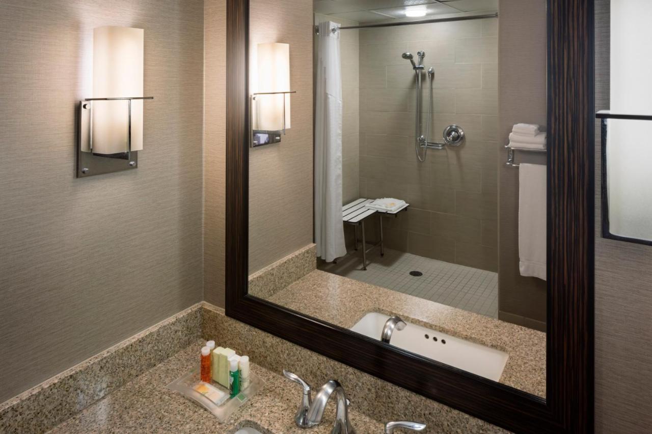 Holiday Inn NEW ORLEANS-DOWNTOWN SUPERDOME - Laterooms