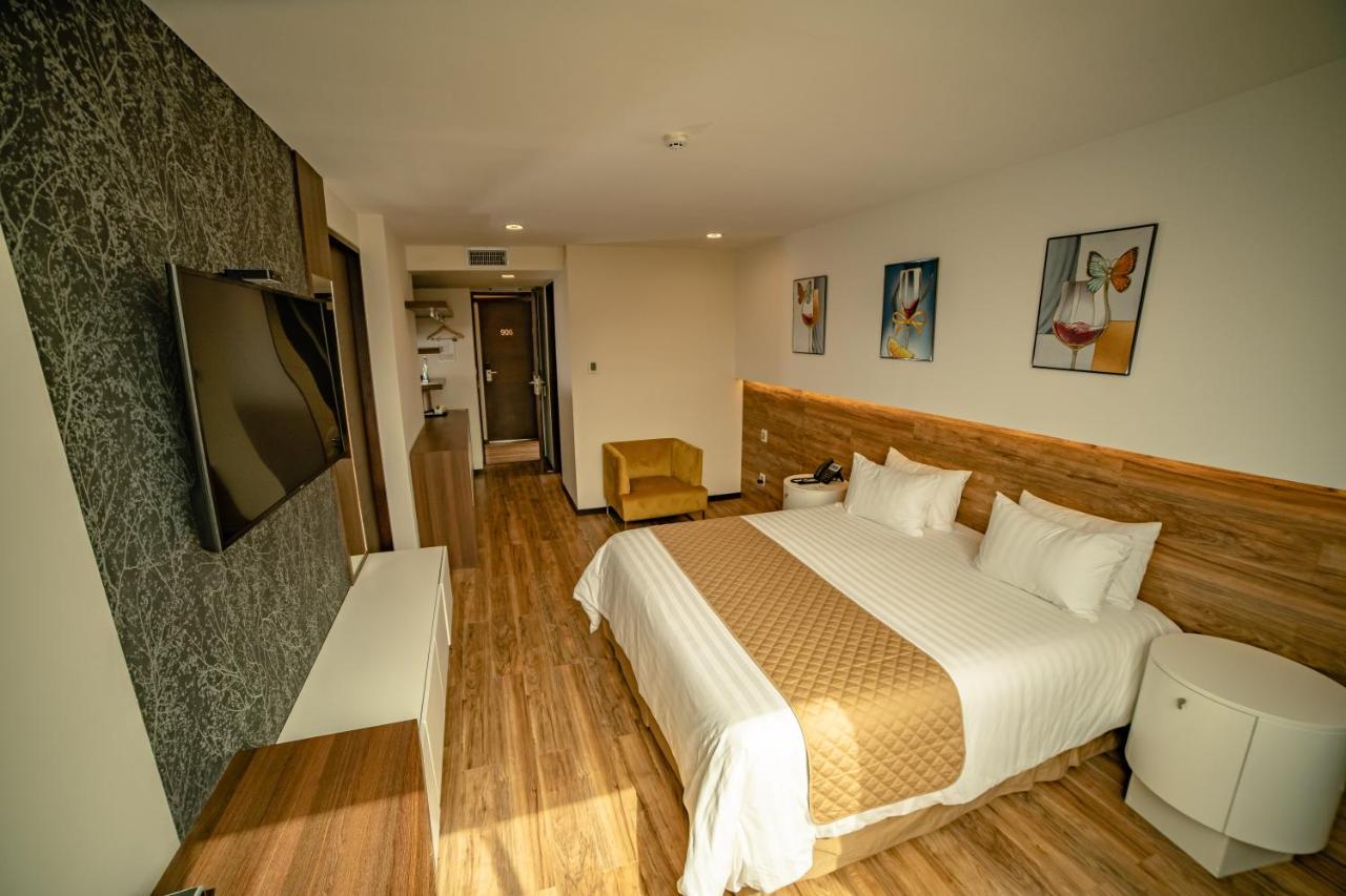 Hotel La Peonía photo