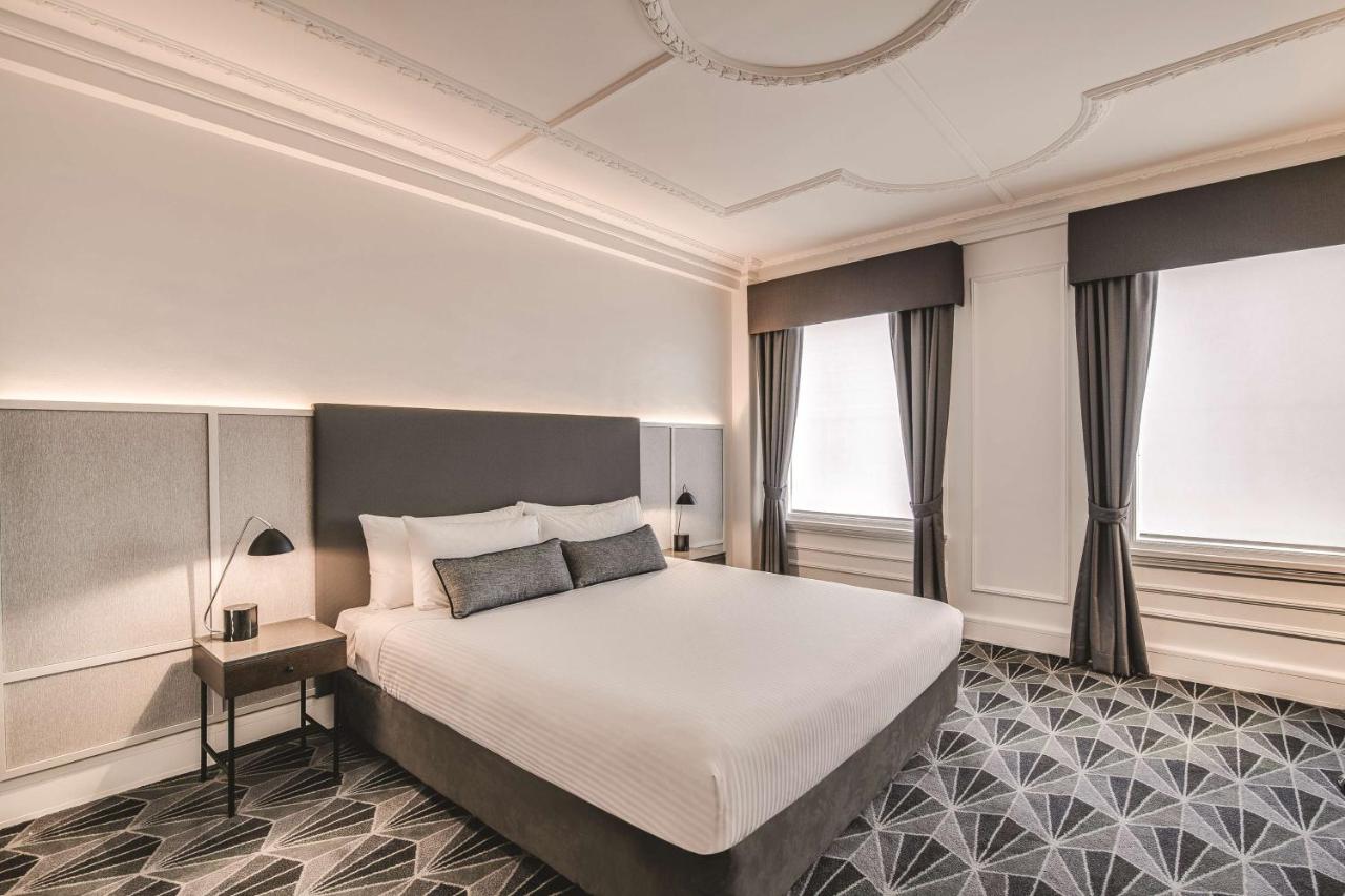 The Savoy Hotel on Little Collins Melbourne photo