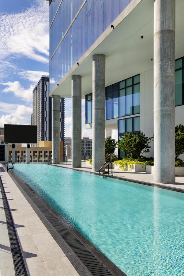 Heated swimming pool: The Elser Hotel Miami