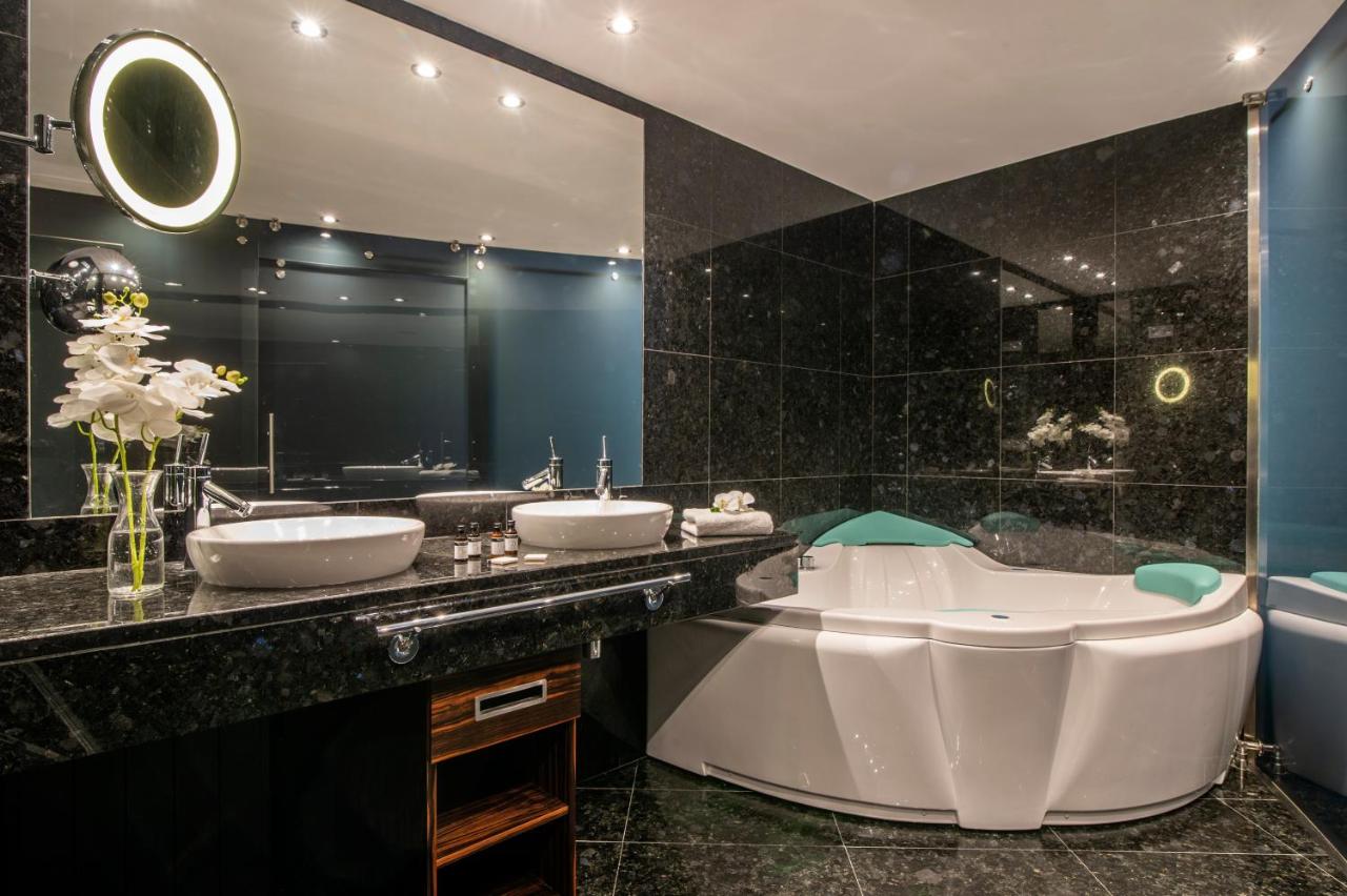 Hotel Starc by Pierre & Vacances Premium photo