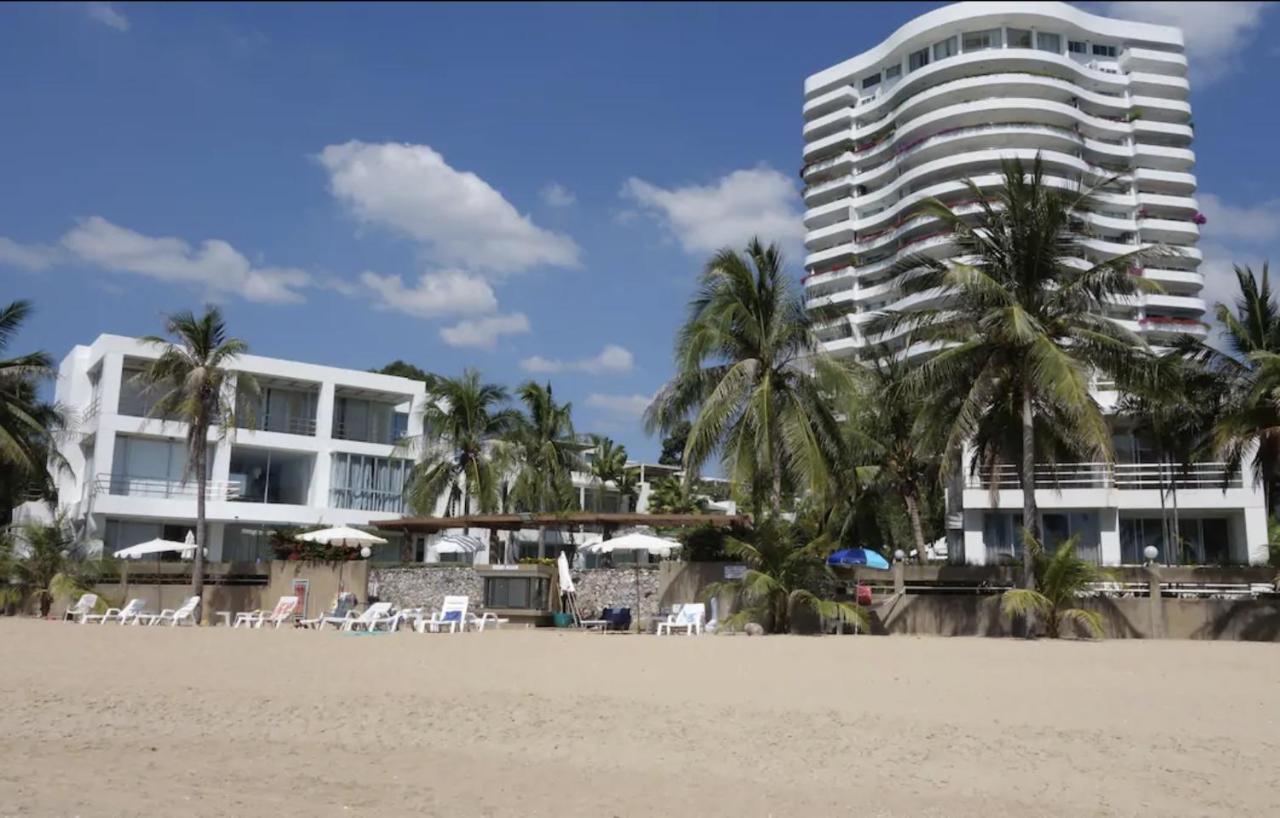 Image: Private Beach Front 5 Bedrooms House