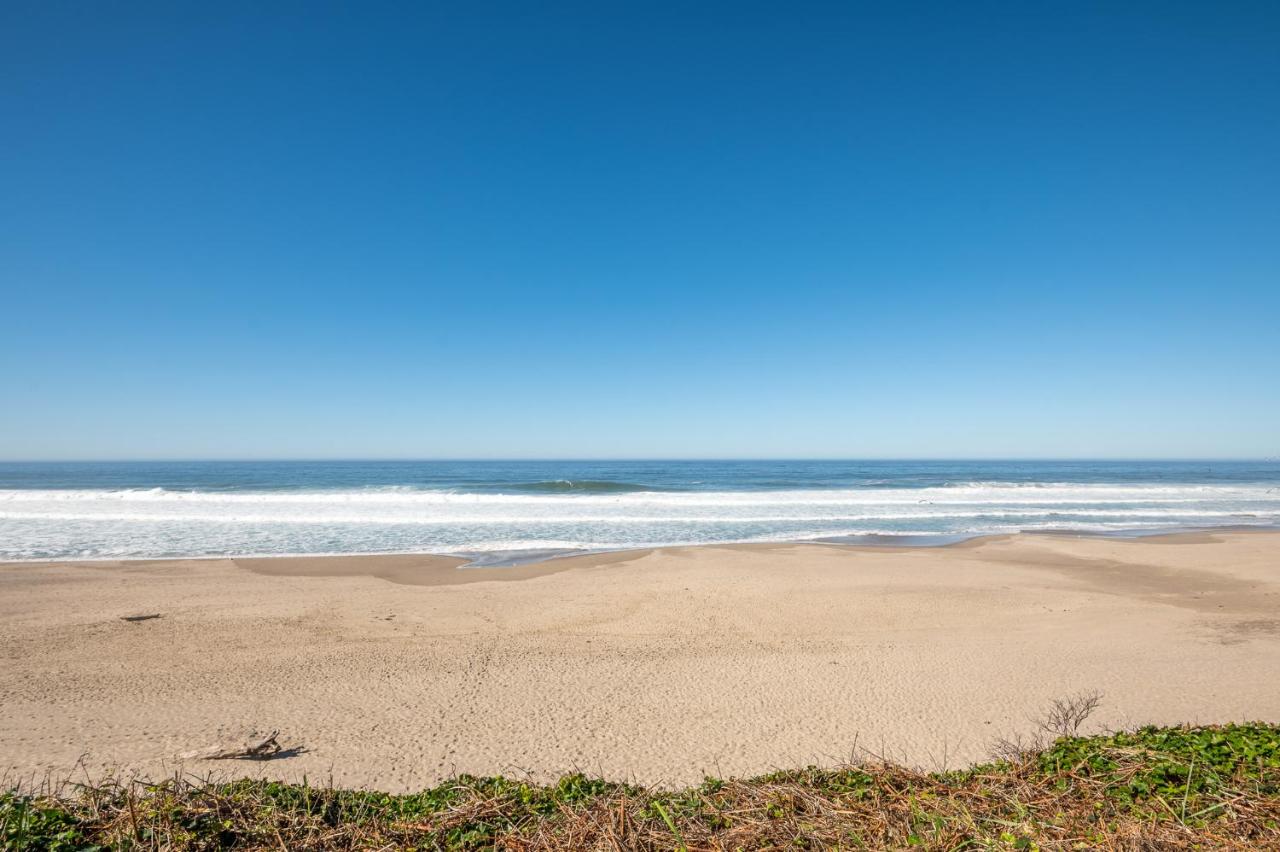 Sailor Jack Oceanfront Motel — photo 12