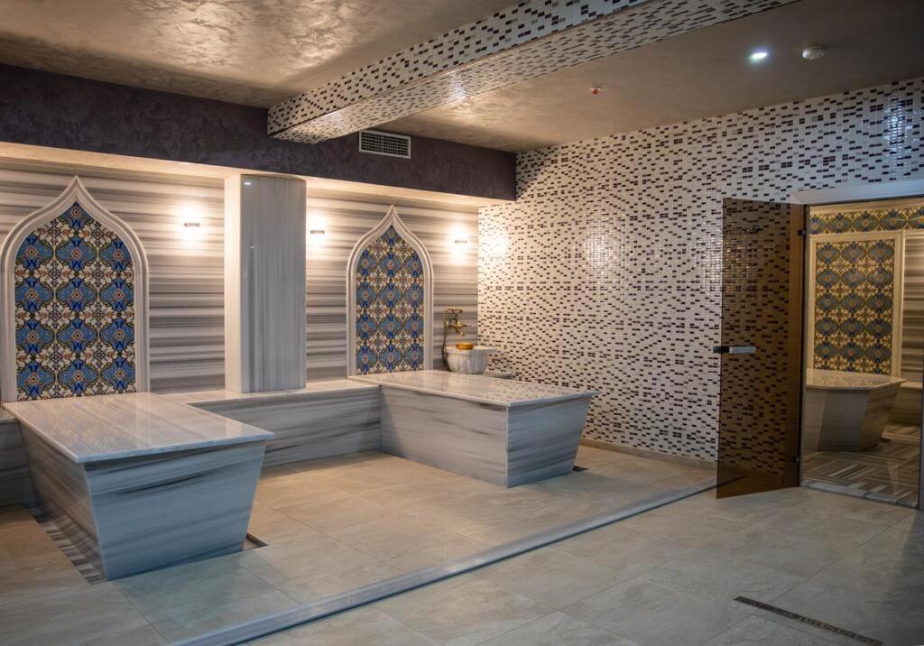 Arion Hotel Baku photo