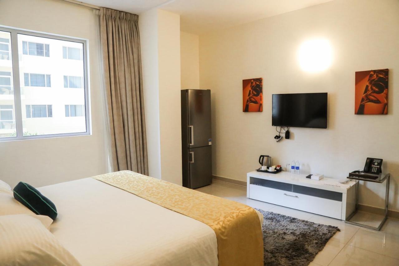 Gulf Suites Hotel Amwaj photo