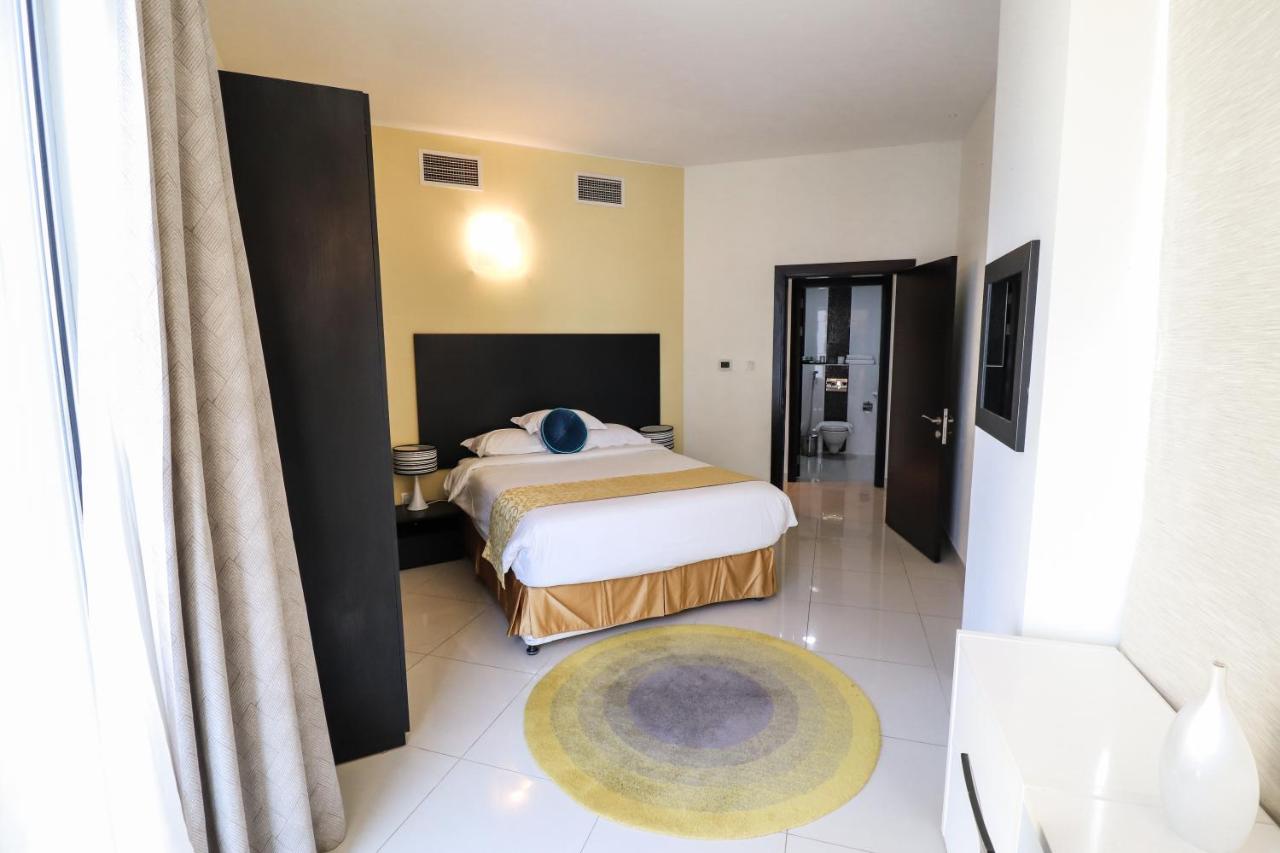 Gulf Suites Hotel Amwaj photo