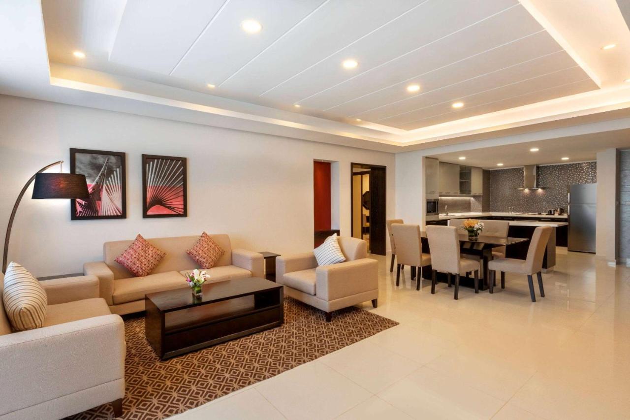 Ramada Hotel and Suites Amwaj Islands photo