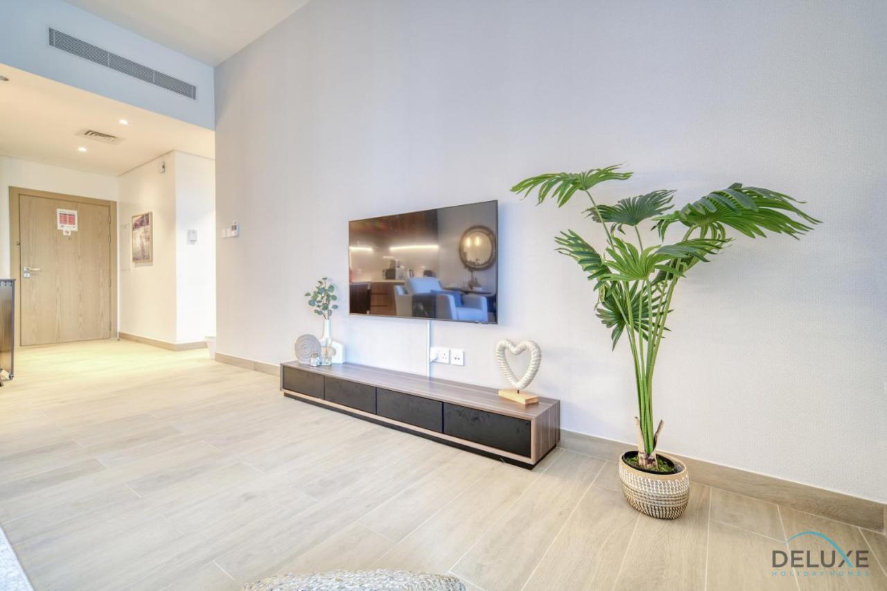 Placid 1BR at La Cote 5 Jumeirah 1 by Deluxe Holiday Homes - 5
