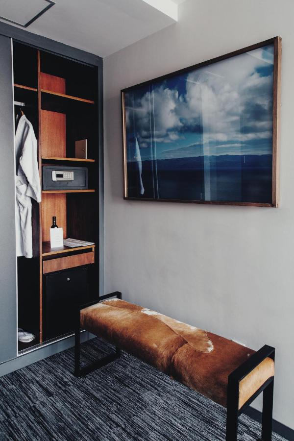 Atix Hotel photo
