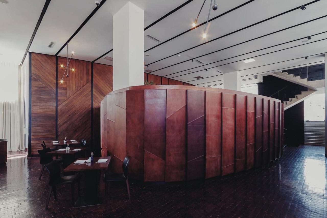 Atix Hotel photo