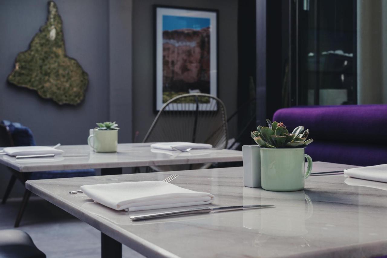 Atix Hotel photo