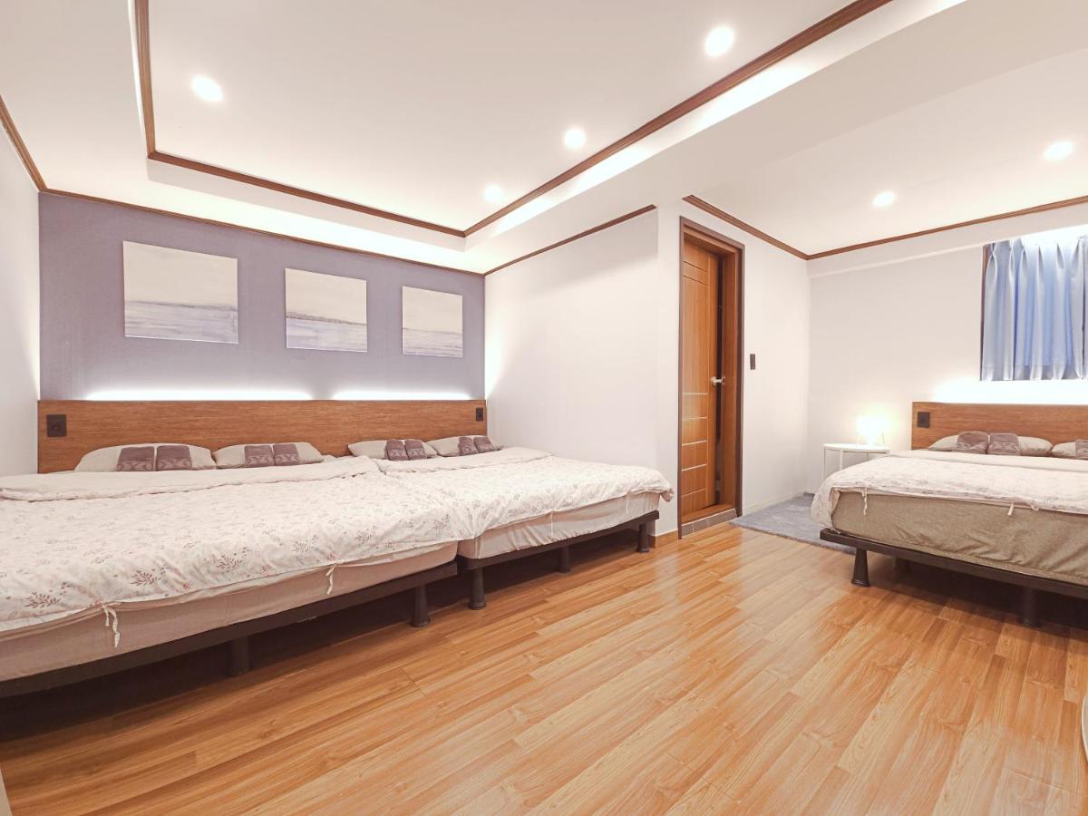 OYO Rooftop Hostel - 3