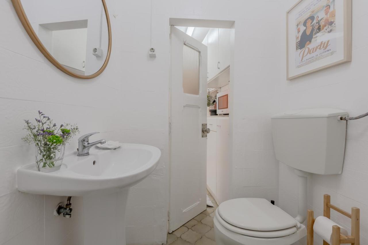 Typical Alfama Apartment, by TimeCooler - 3