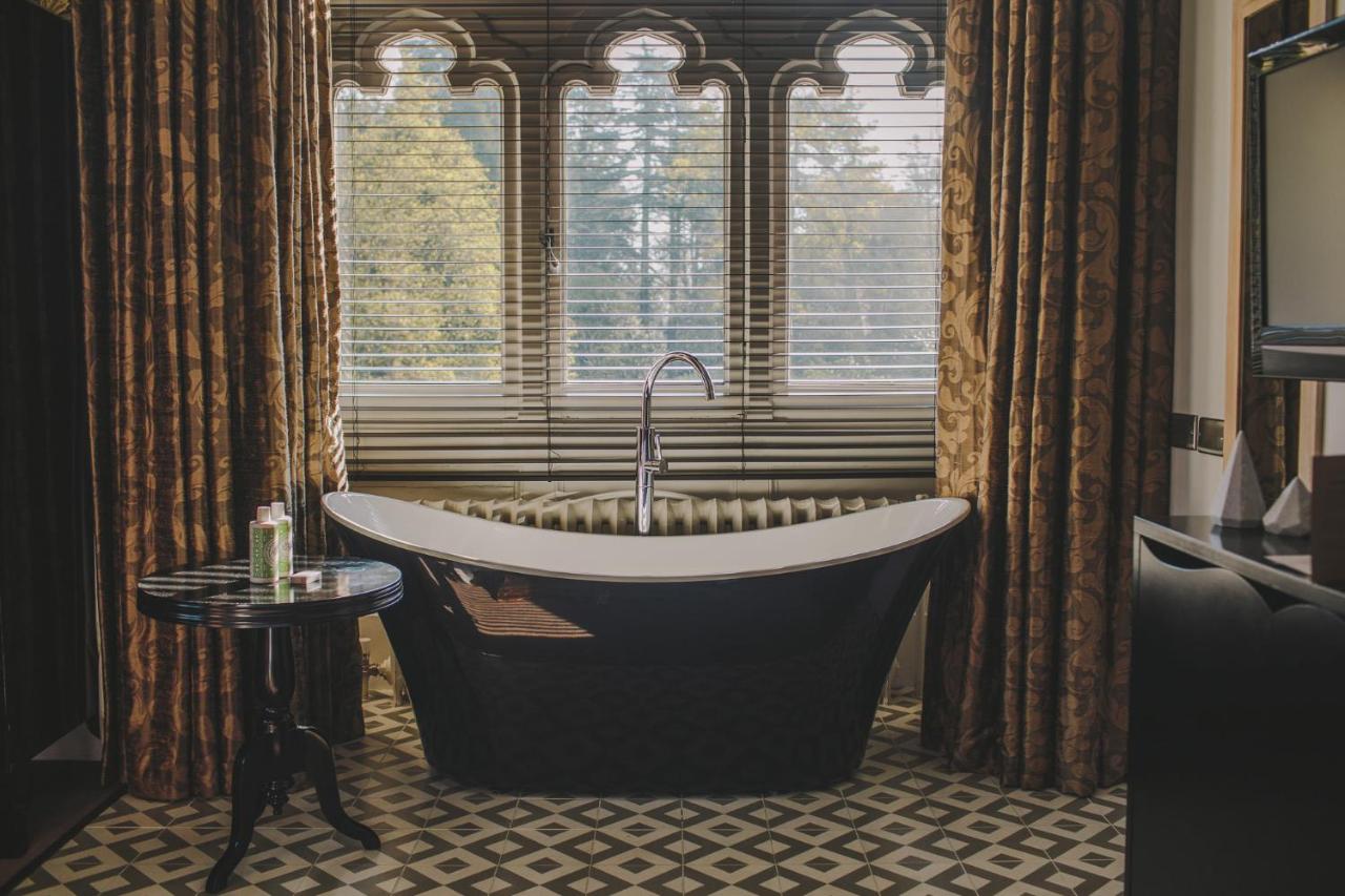 Hampton Manor — photo 4