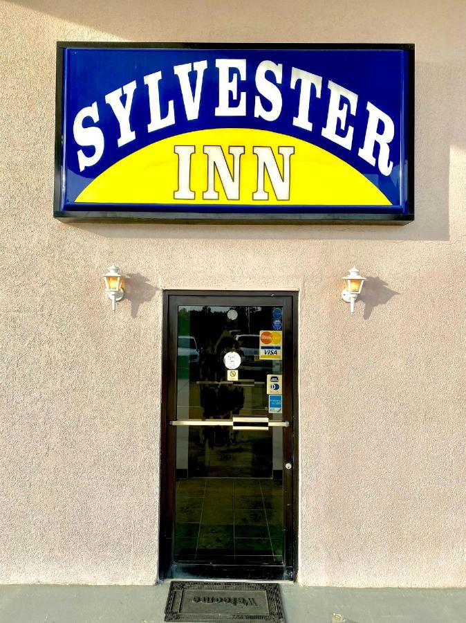Sylvester Inn — photo 14