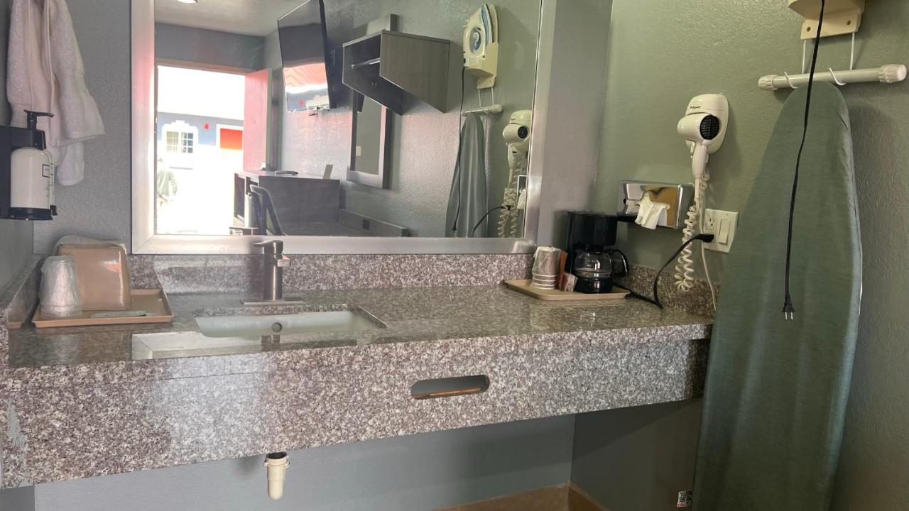 Fort Davis Inn & RV Park — photo 15