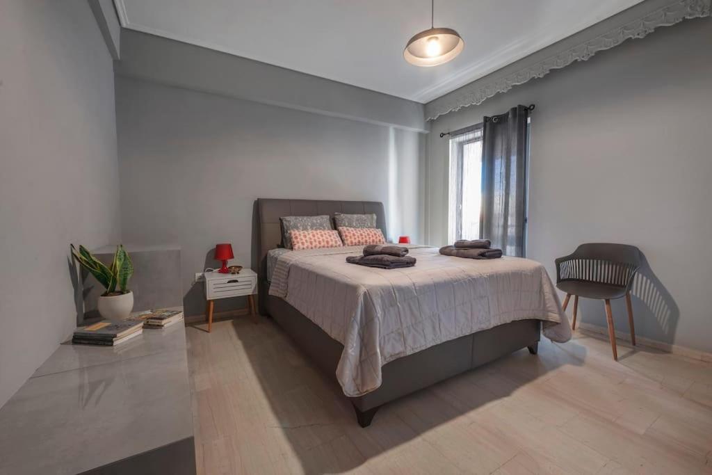 Beautiful apt in Glyfada Center, Papandreou Street - 2
