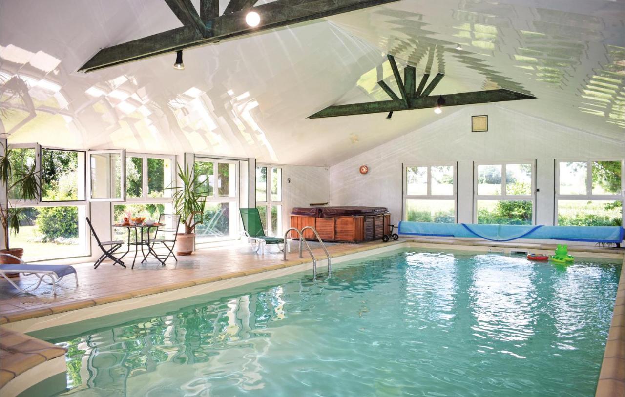 Beautiful Home In Yvias With 5 Bedrooms, Wifi And Indoor Swimming Pool photo