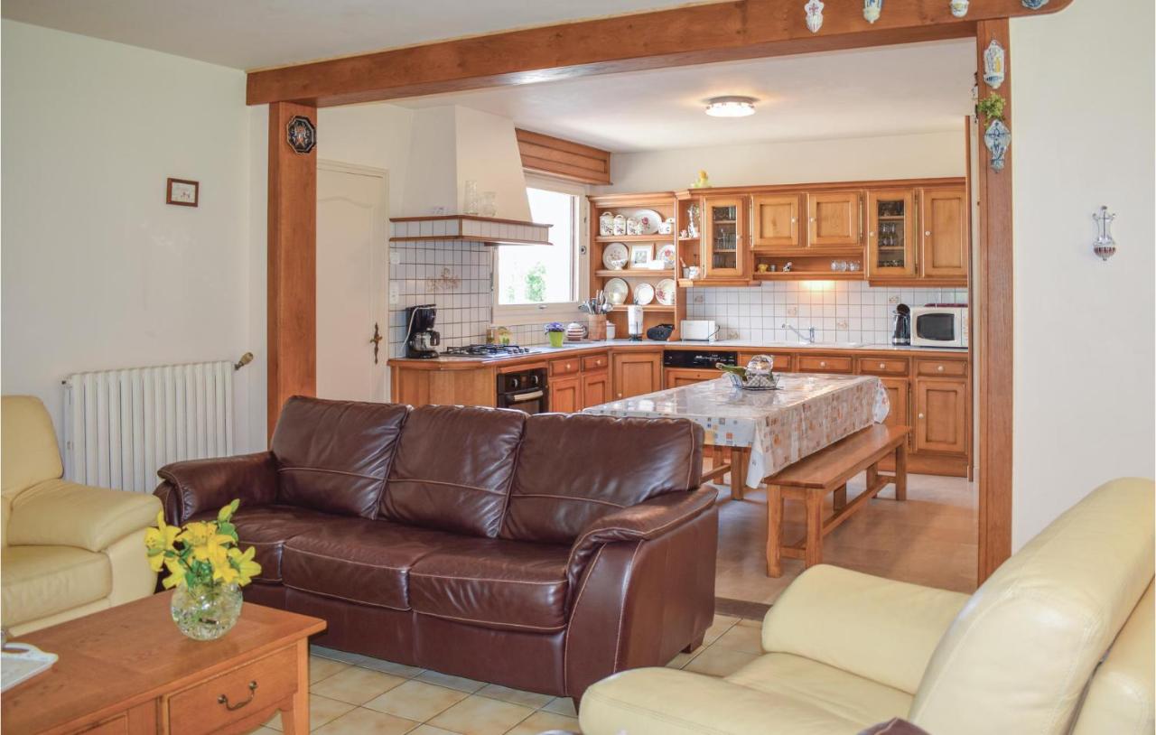Beautiful Home In Yvias With 5 Bedrooms, Wifi And Indoor Swimming Pool photo