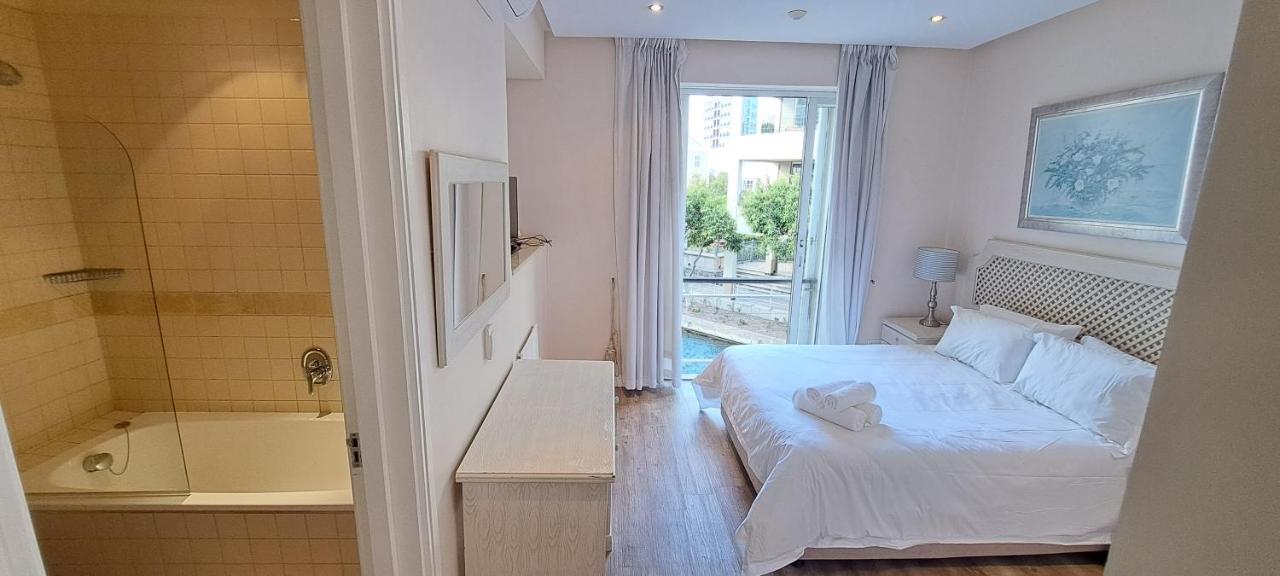 V&A Waterfront Marina Family Apartment 101 Altmore - 5