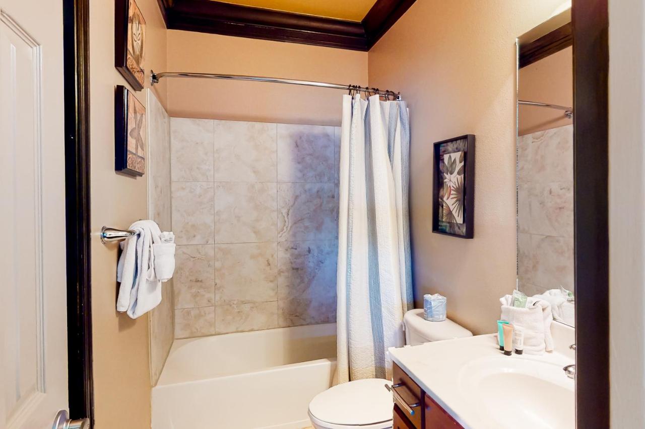 Beach Pointe 301 by Destin Getaways — photo 12