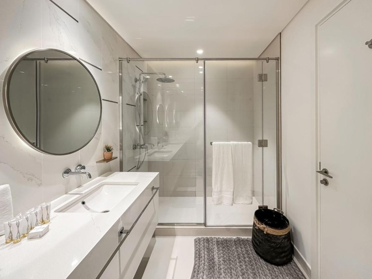 Beachfront 2BR with Spectacular Sea and Palm Views - 17AB06 - 3