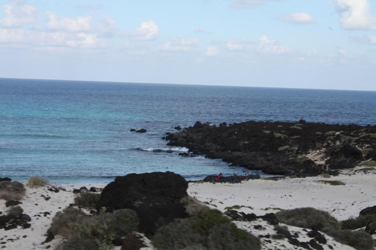 Beach: Orzola Para Descansar