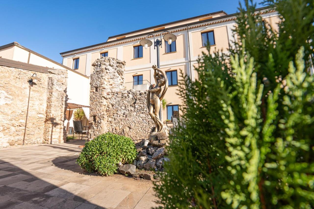 Hotel Ristorante Vecchia Vibo photo