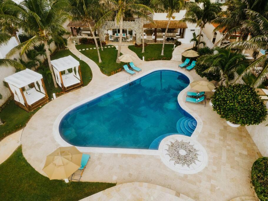 Villa Corona 6 BR Luxury Mansion photo